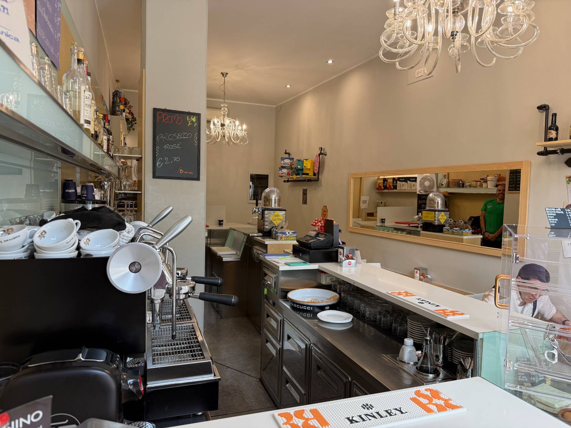 Bar in vendita a Verona, Borgo Trento