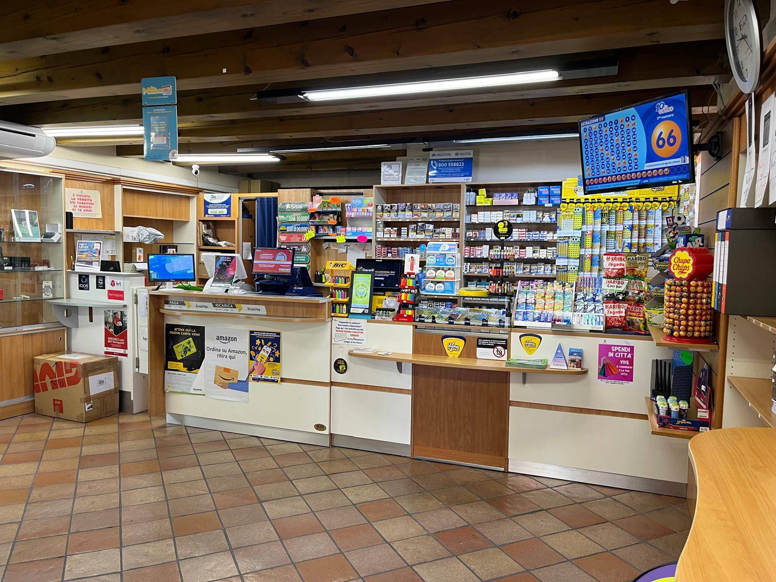 Tabaccheria in vendita a Villafranca di Verona