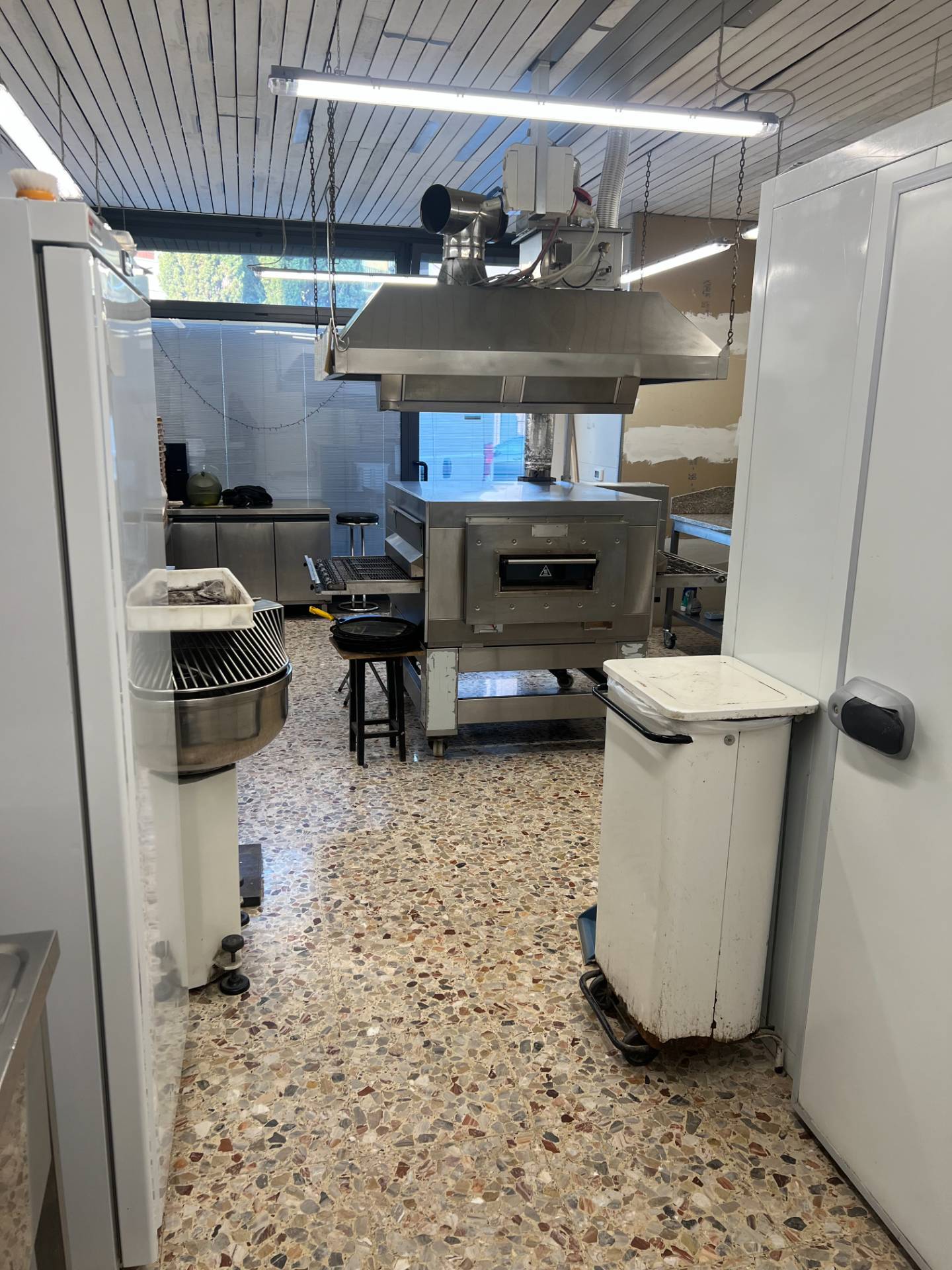 Pizzeria d'asporto in vendita a Verona, Stadio