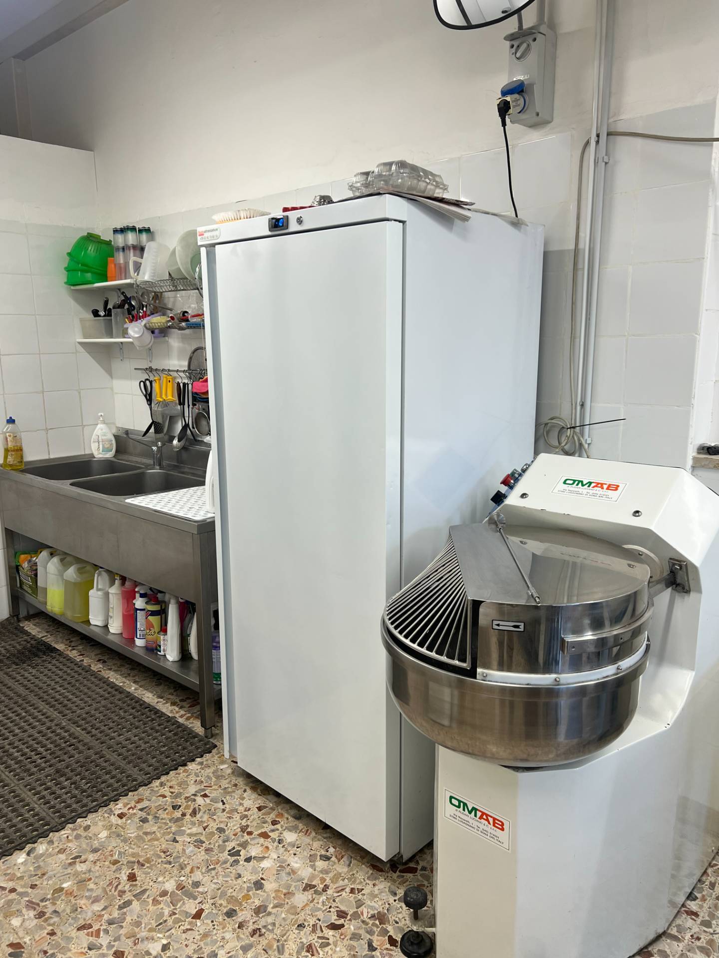 Pizzeria d'asporto in vendita a Verona, Stadio