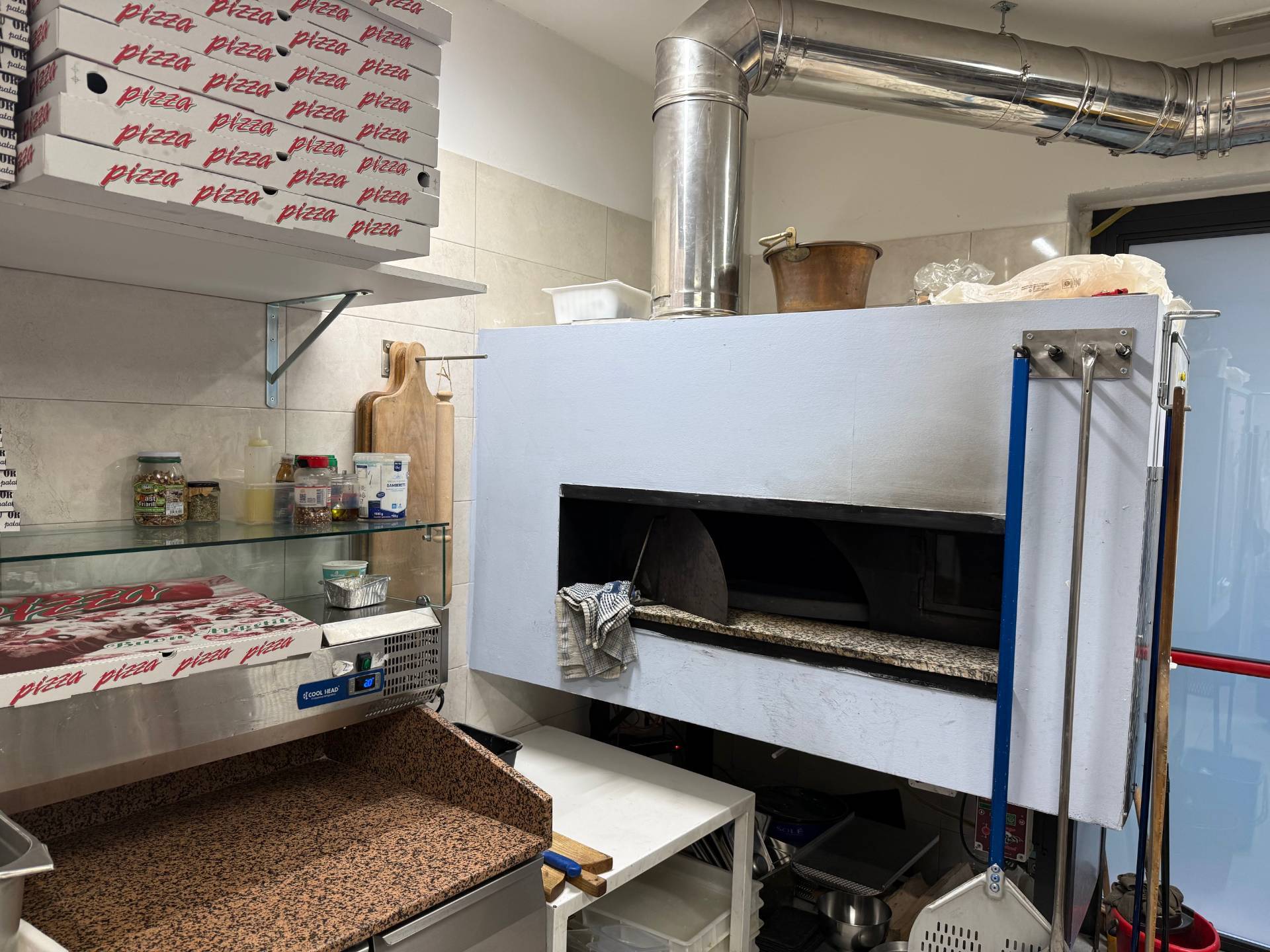 Pizzeria/Ristorante in vendita a Verona, Zai