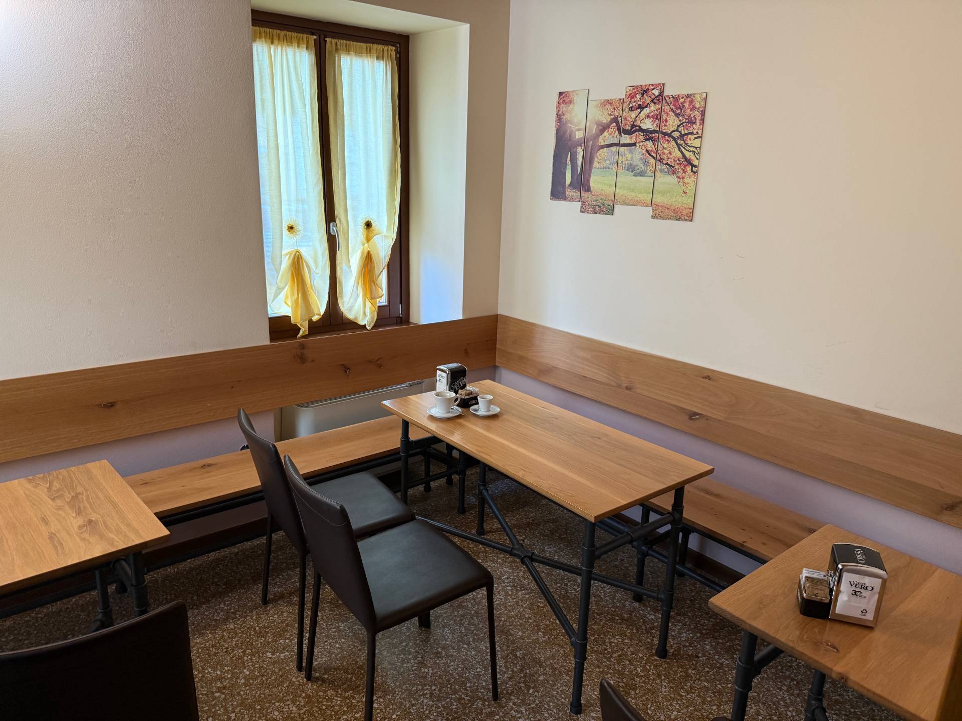 Bar con cucina in vendita a Grezzana