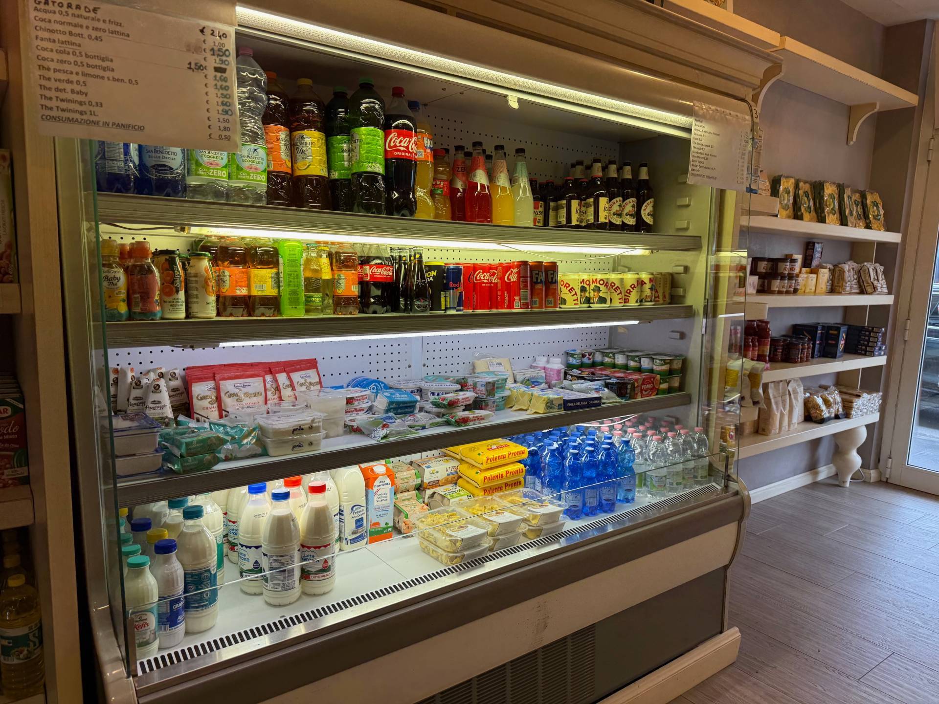 Bar con cucina in vendita a Verona, Borgo Roma