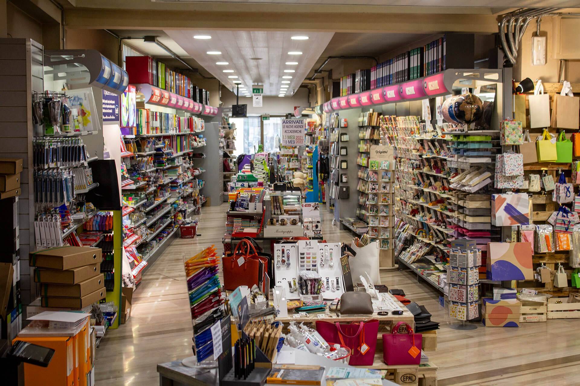 Cartoleria in vendita a Verona, Borgo Milano