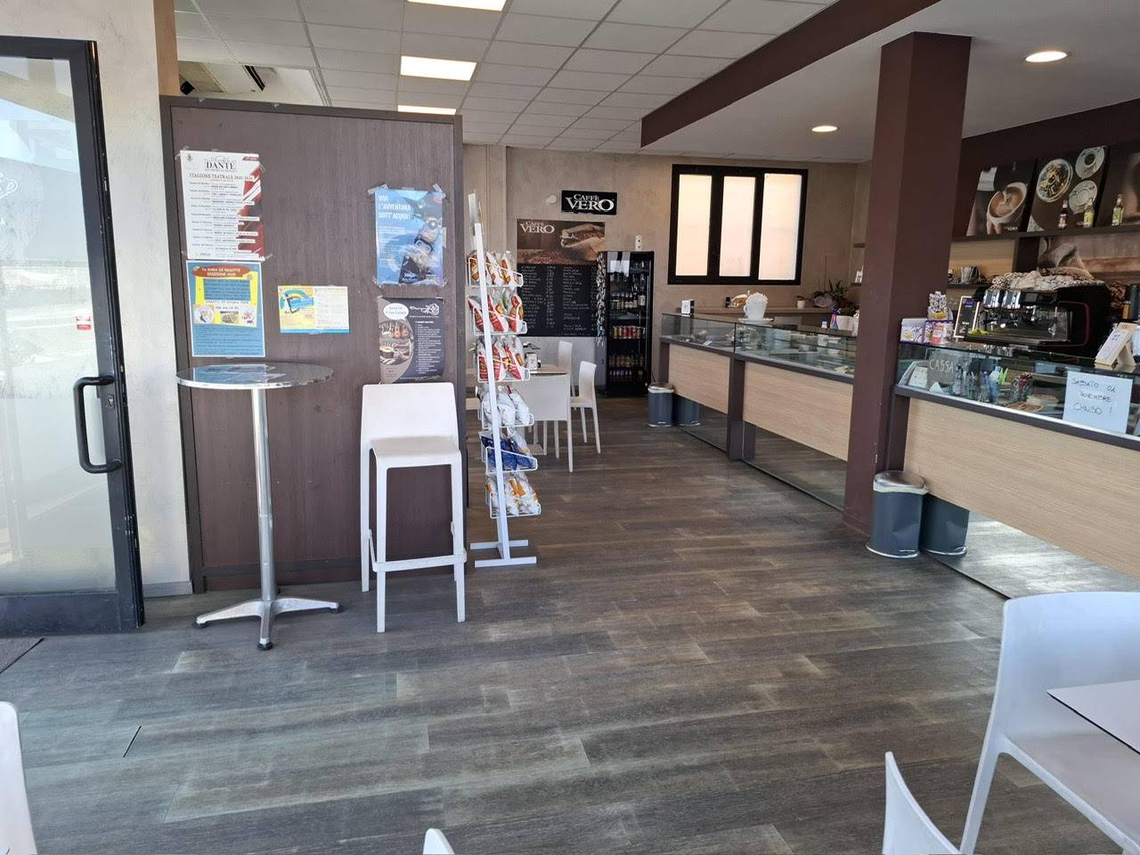 Bar con cucina in vendita a Legnago, San Pietro