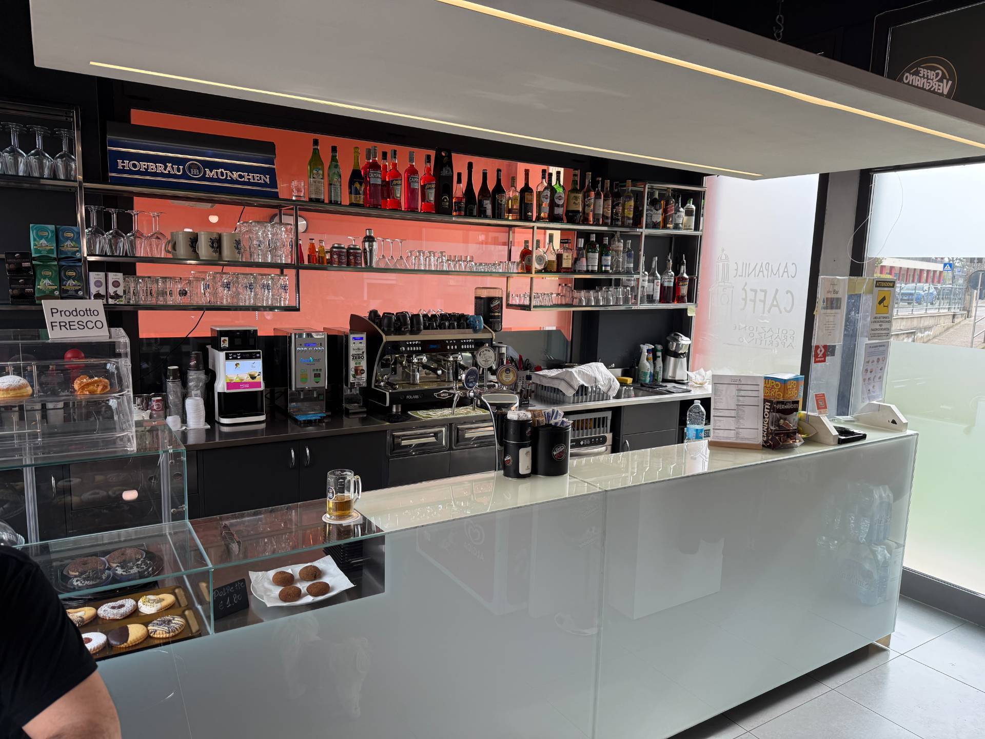 Bar in vendita a Verona, San Massimo