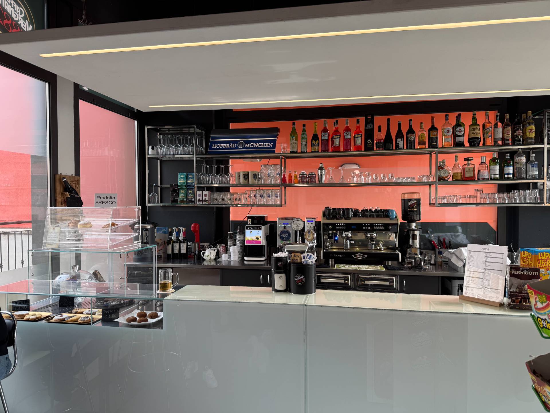 Bar in vendita a Verona, San Massimo