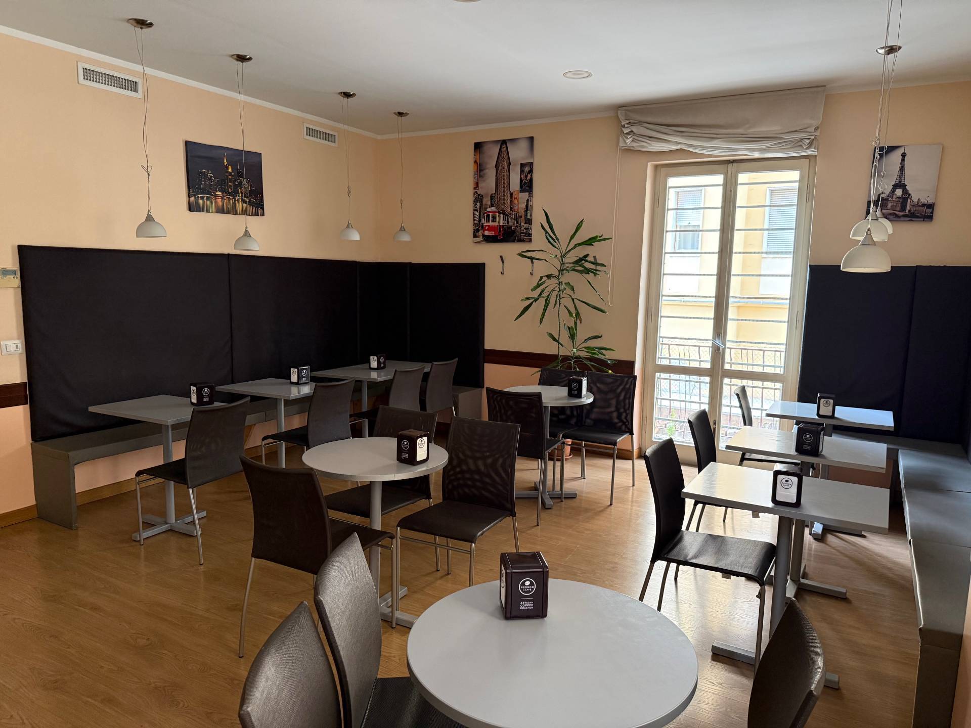 Bar/Pasticceria in vendita a Verona, Borgo Roma