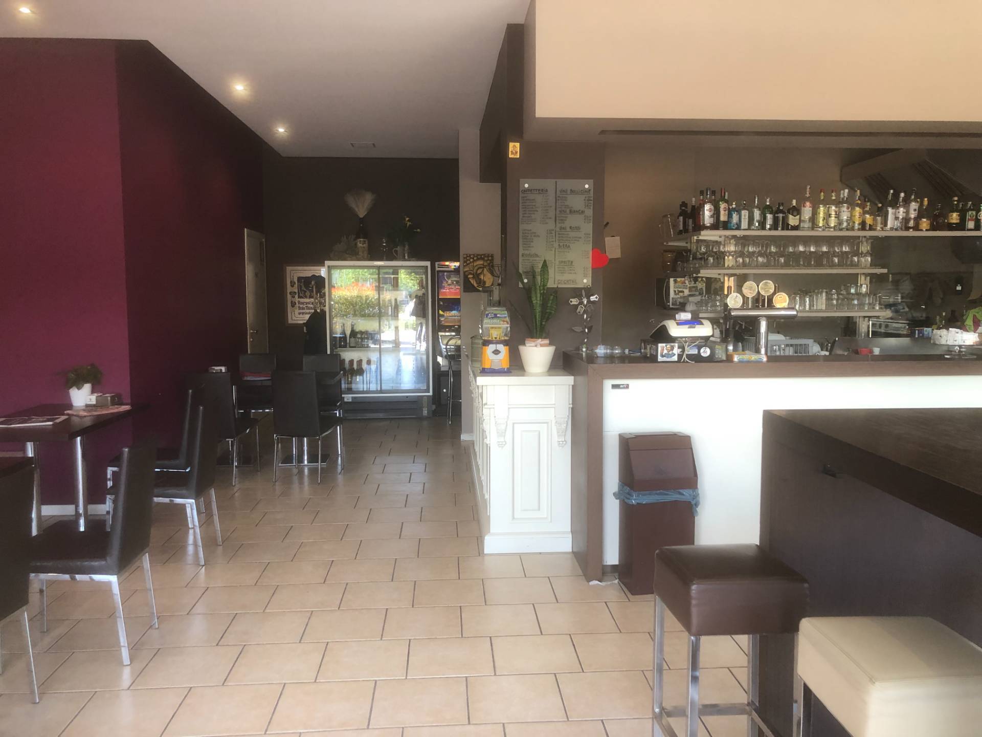 Bar in vendita a Sona