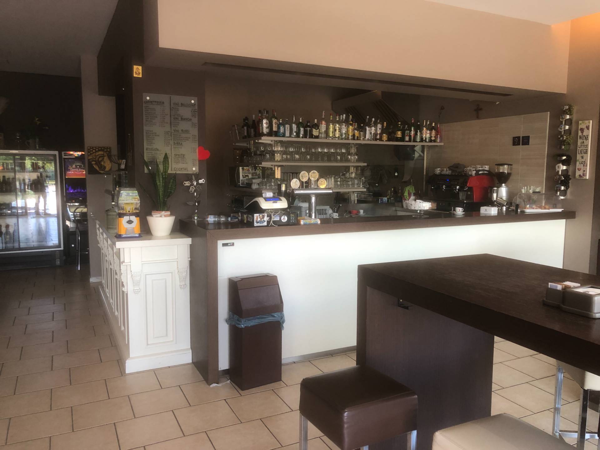 Bar in vendita a Sona