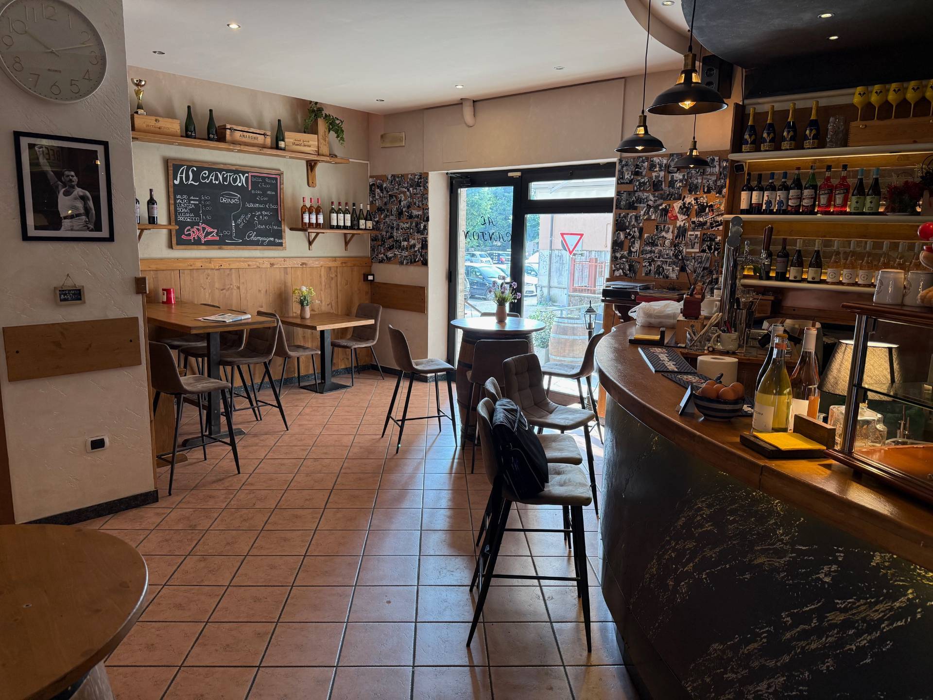 Bar con cucina in vendita a Verona, Borgo Venezia