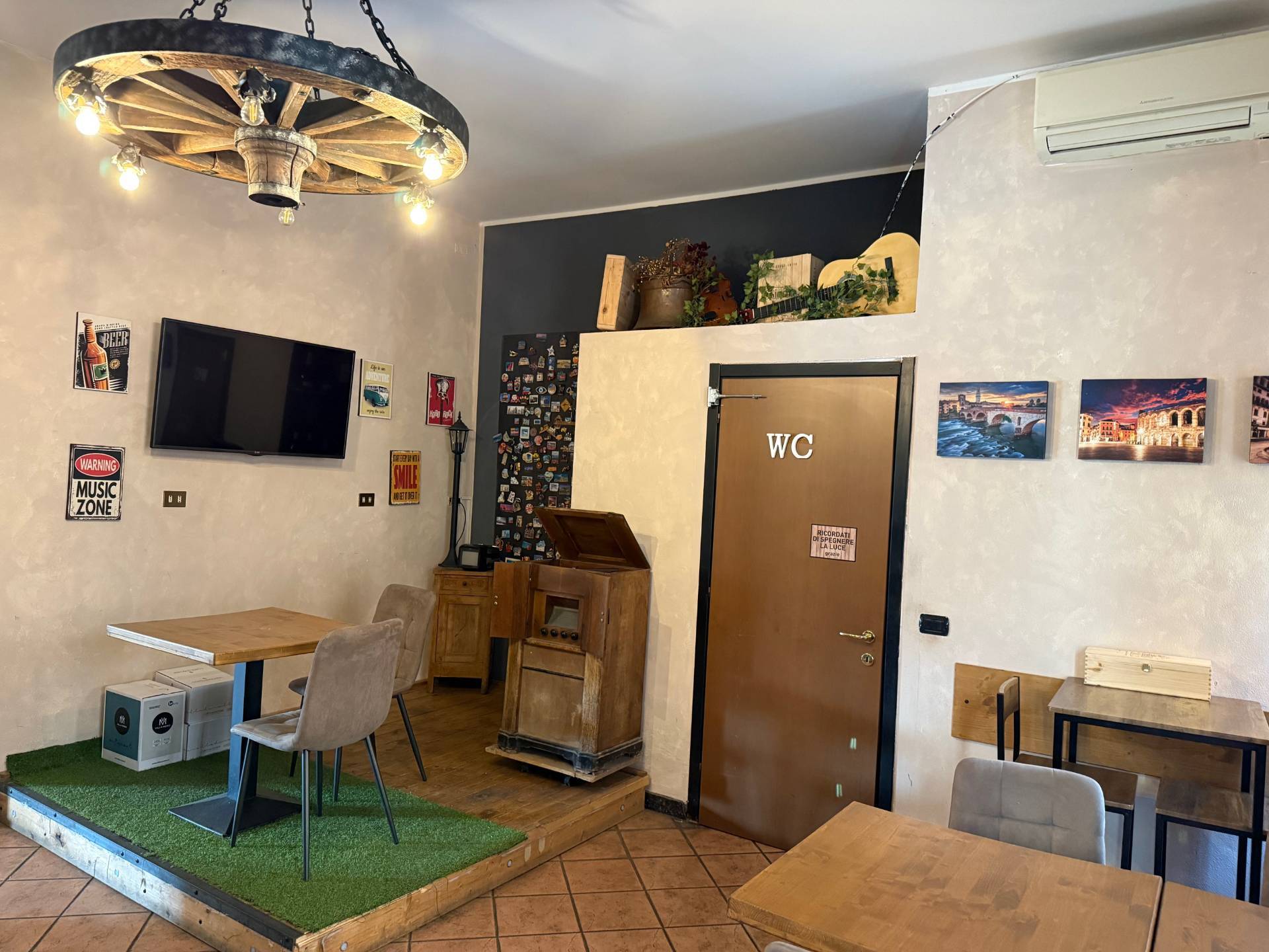 Bar con cucina in vendita a Verona, Borgo Venezia