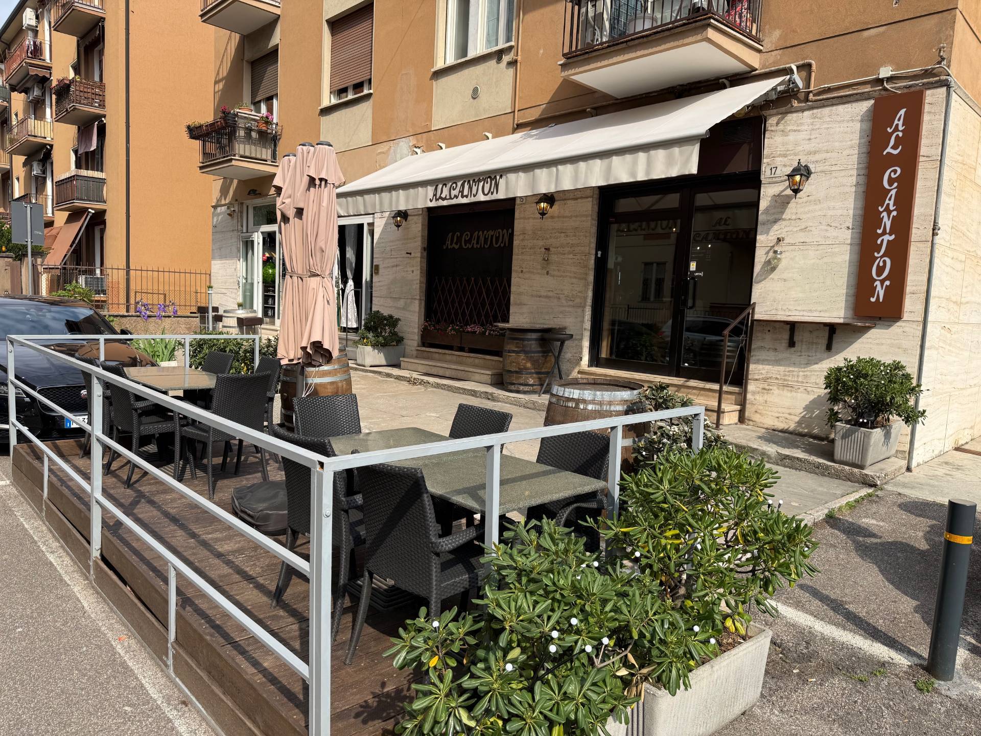 Bar con cucina in vendita a Verona, Borgo Venezia