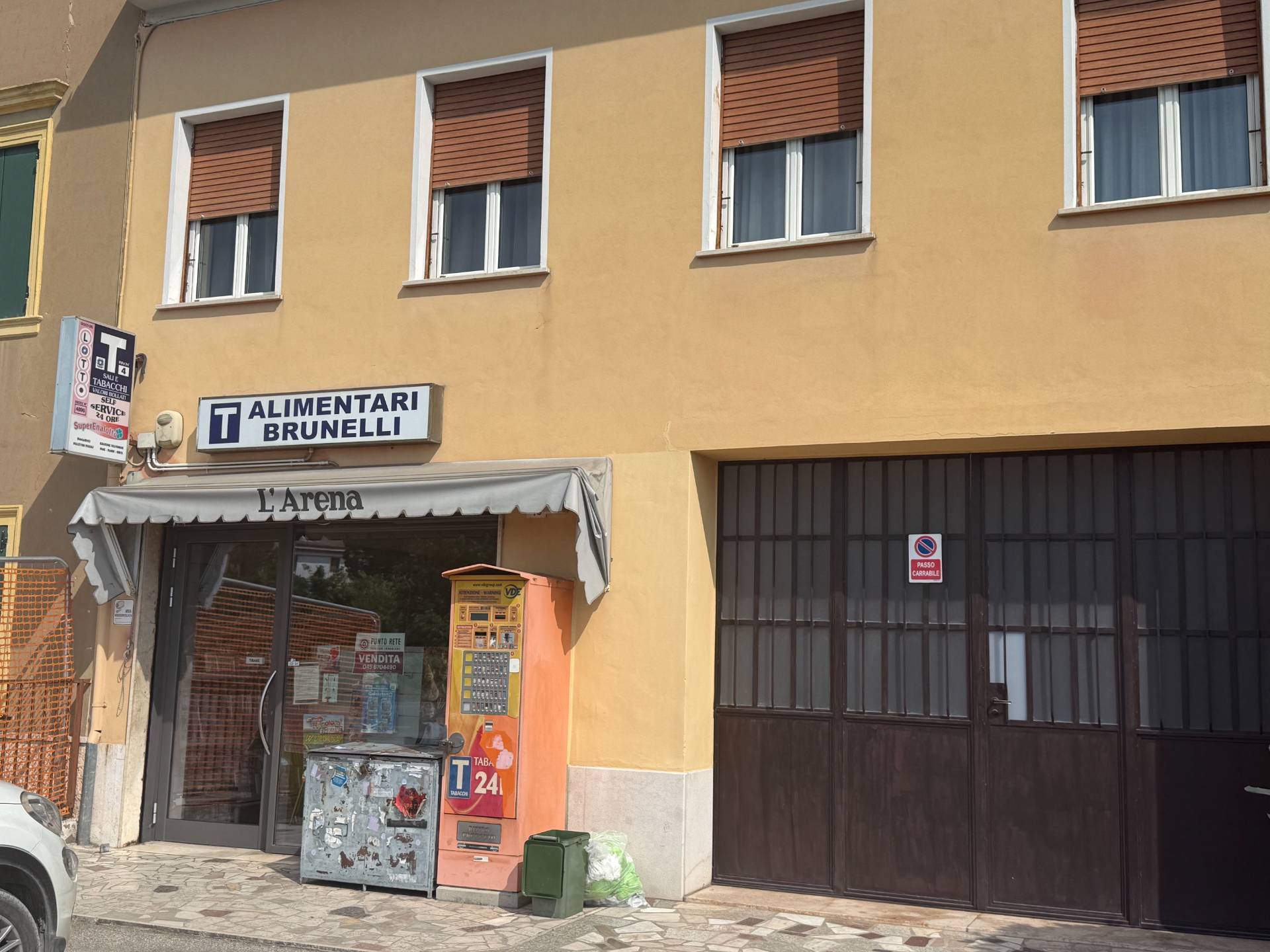 Tabacchi/Edicola in vendita a Bussolengo