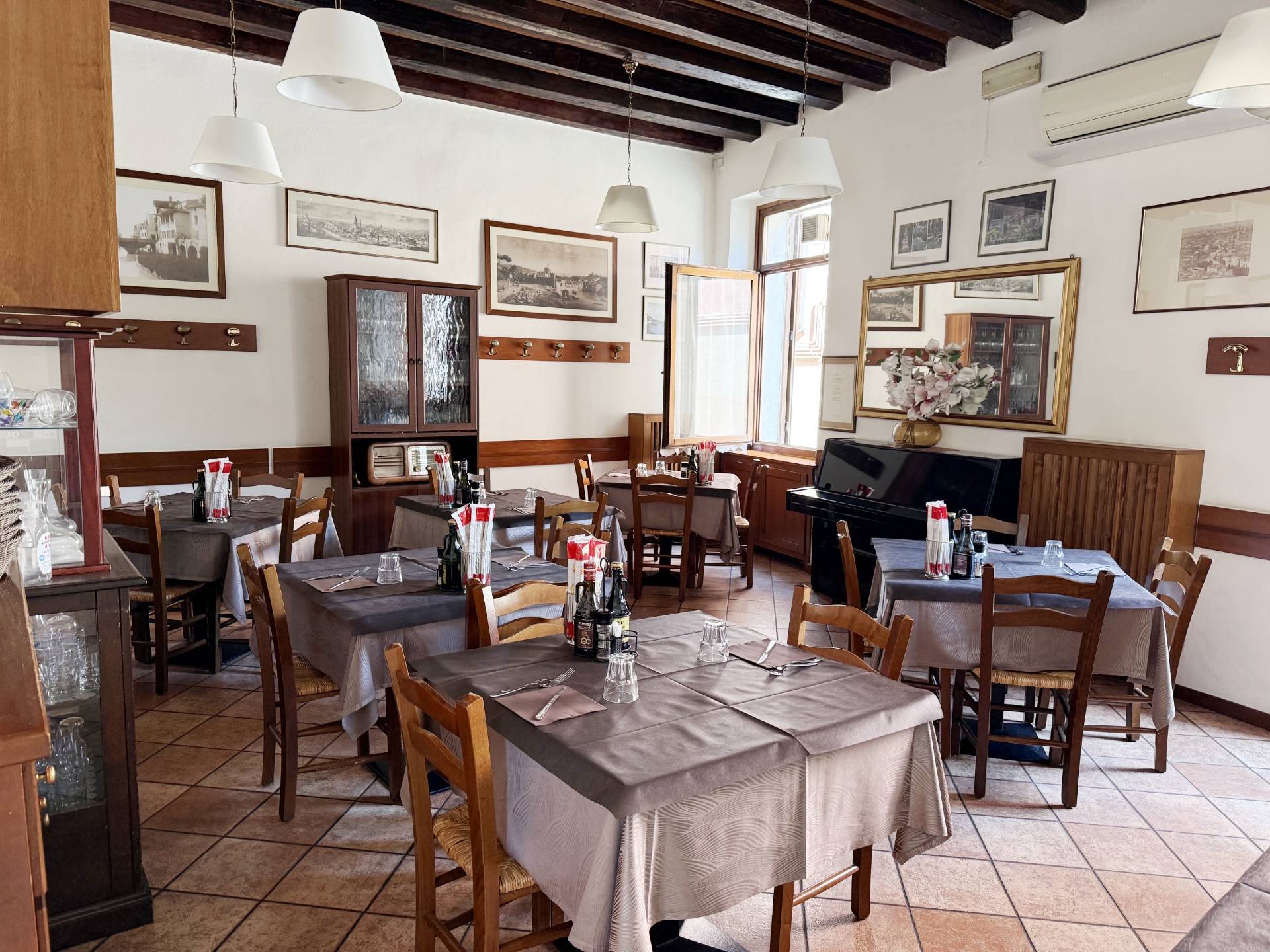 Ristorante in vendita a Verona, Centro storico