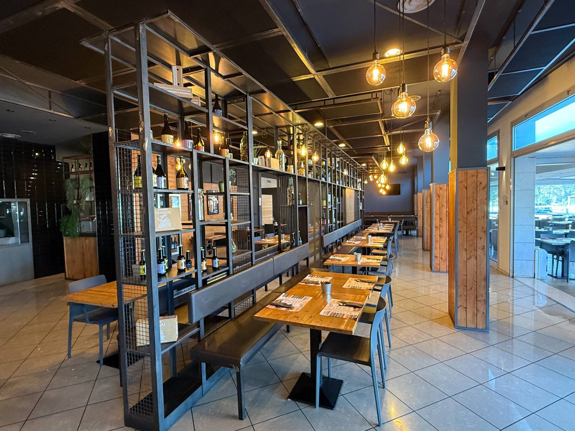 Ristorante in vendita a Verona, Borgo Roma