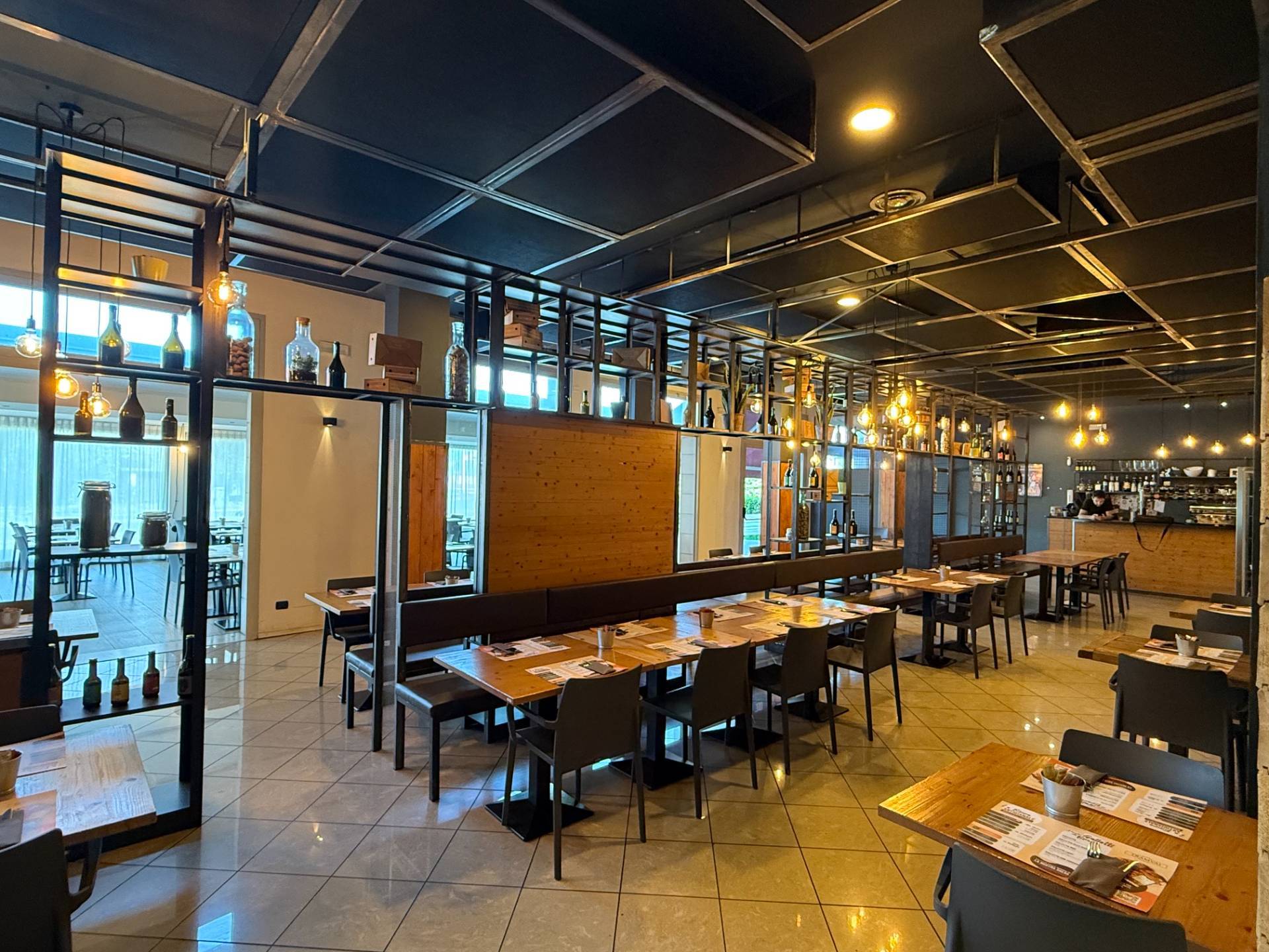 Ristorante in vendita a Verona, Borgo Roma