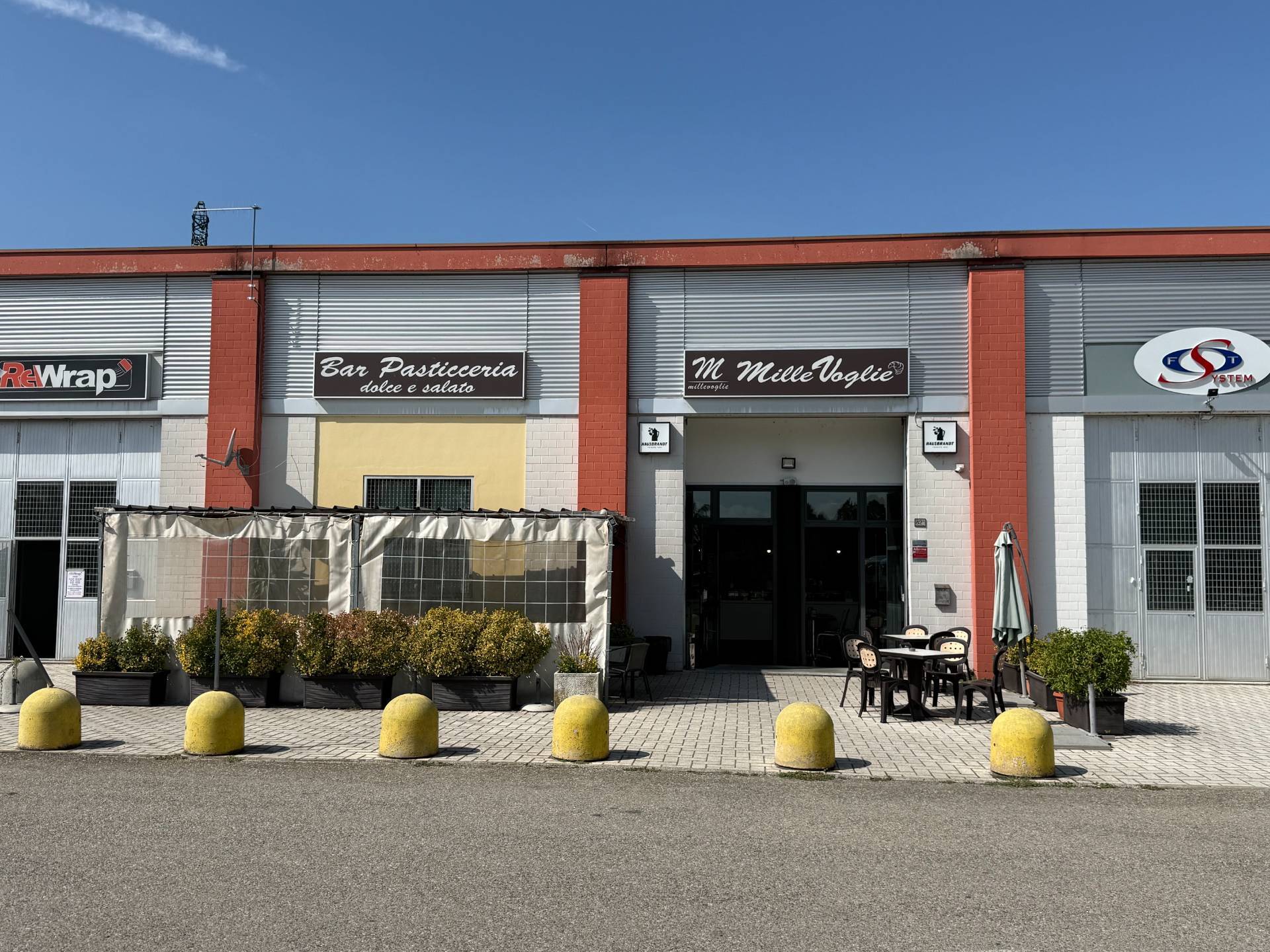Bar/Pasticceria in vendita a Cadelbosco di Sopra