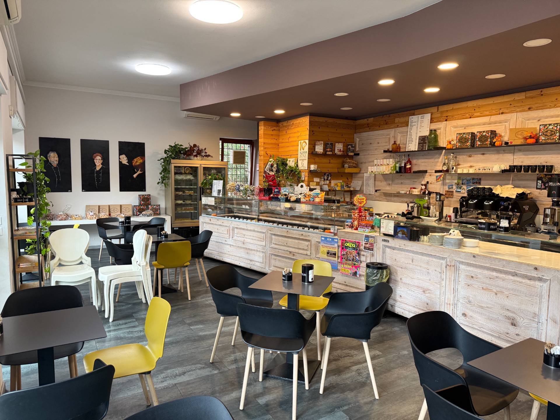 Bar in vendita a Verona, Golosine