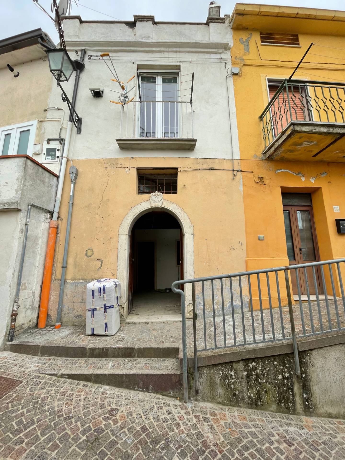 Casa indipendente da ristrutturare, Ariano Irpino via donato anzani
