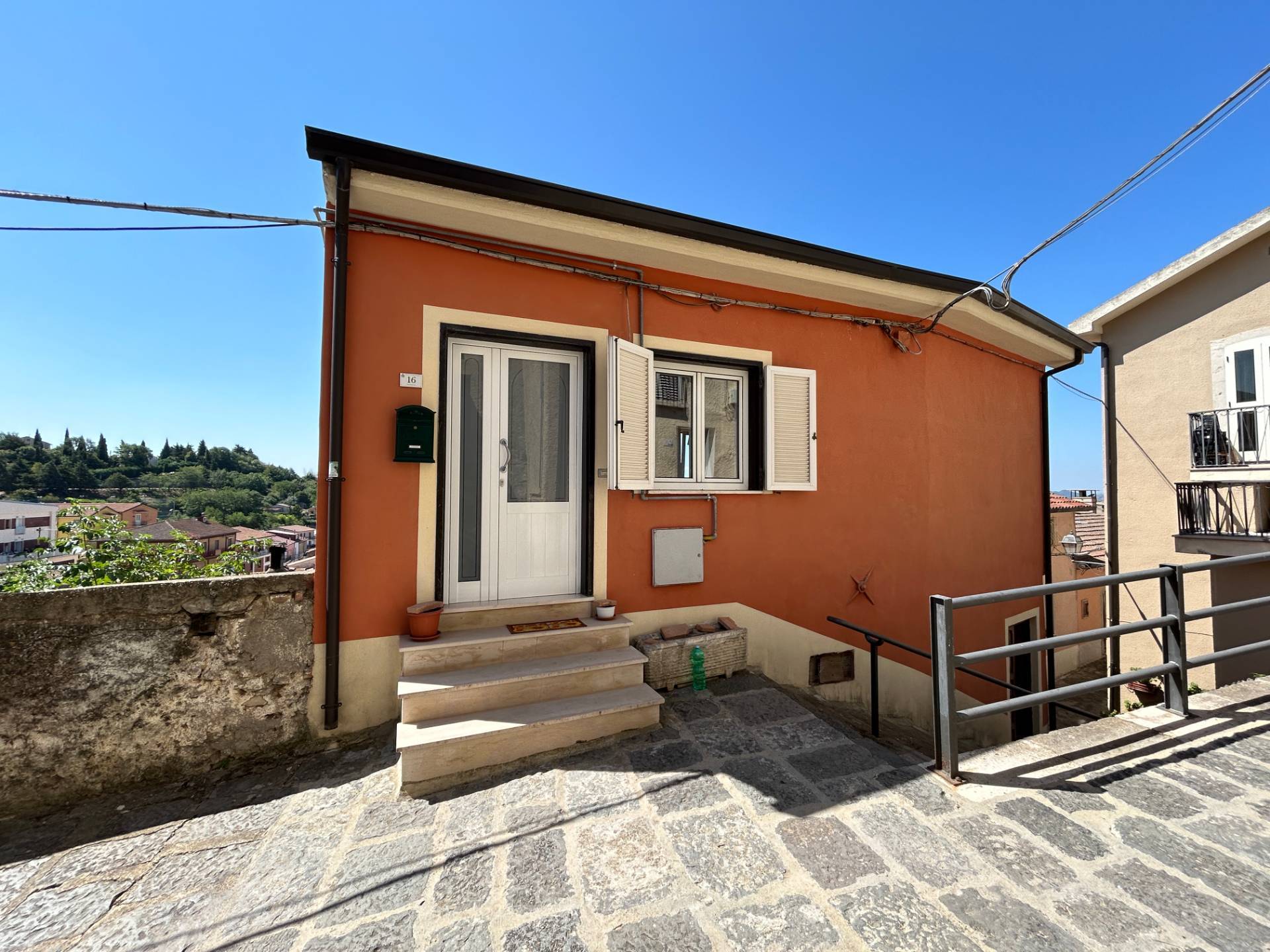 Casa indipendente in vendita, Savignano Irpino via finestroni