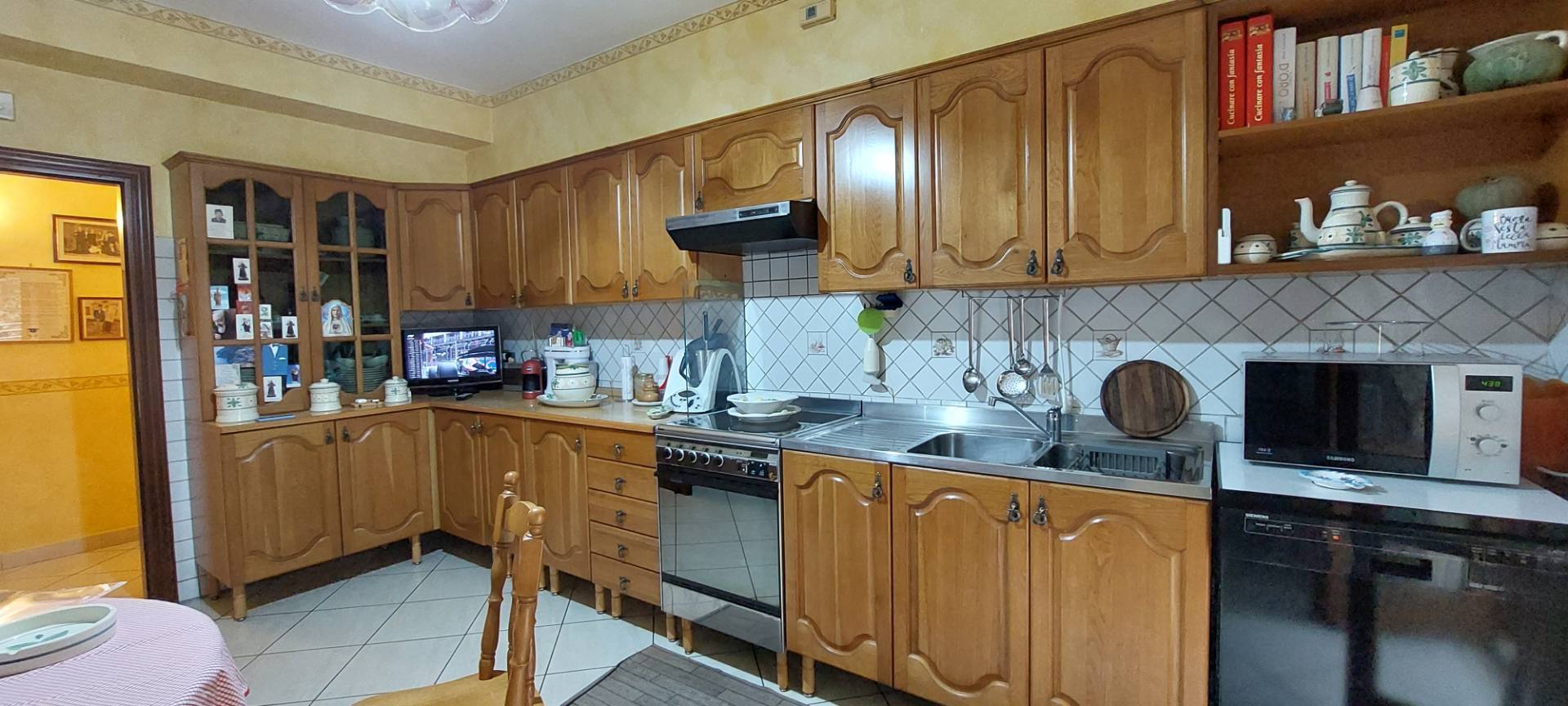 Appartamento in vendita a Ariano Irpino, via adinolfi