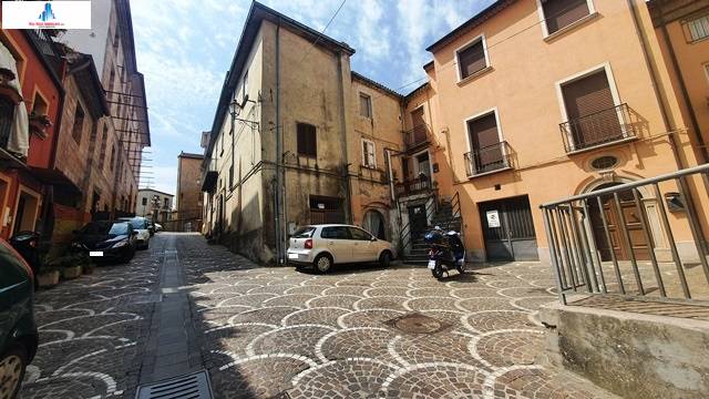 Soluzione Semindipendente in vendita a Ariano Irpino, via umberto I