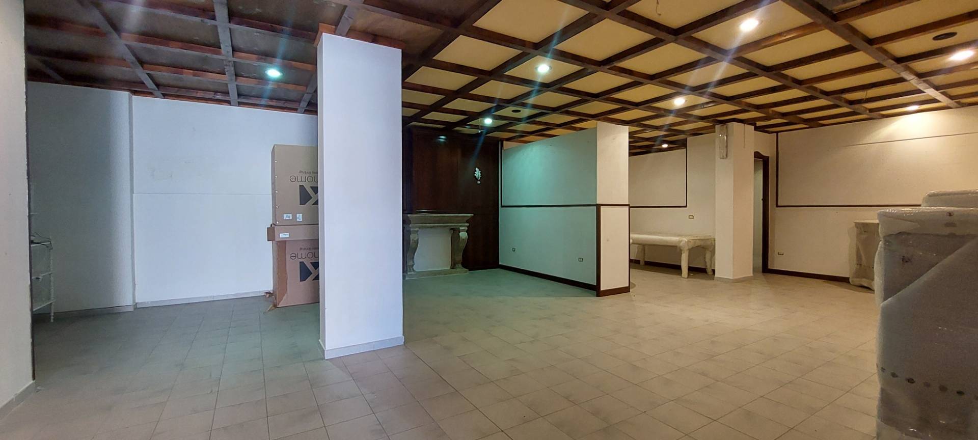 Locale Commerciale in affitto a Ariano Irpino, contrada cardito