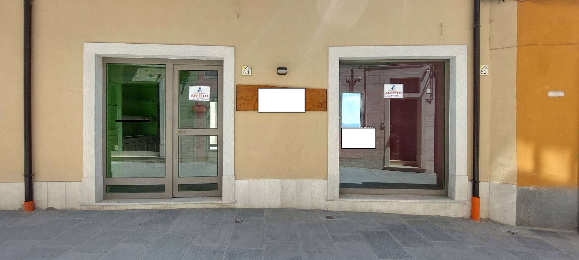 Locale commerciale in affitto a Ariano Irpino, via d'afflitto