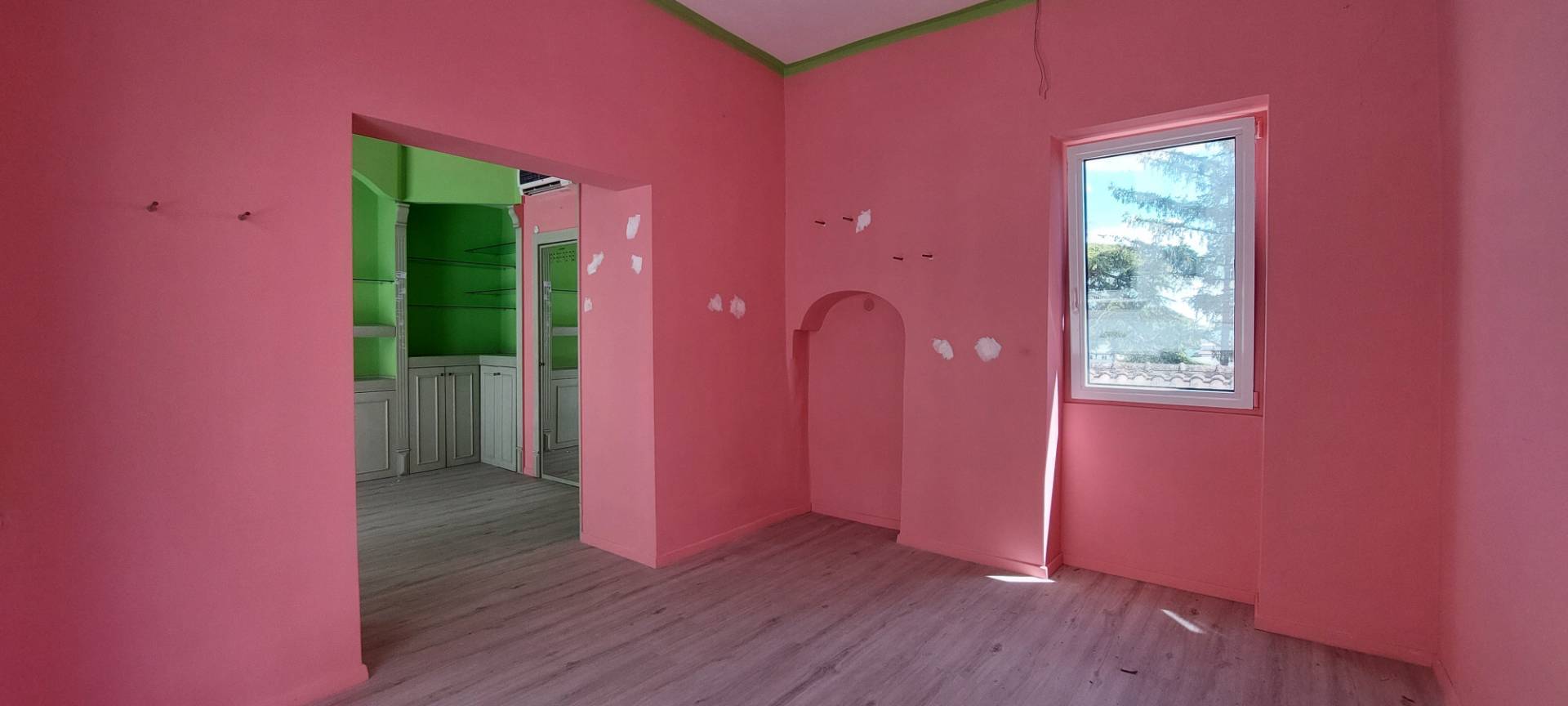 Locale commerciale in affitto a Ariano Irpino, via d'afflitto