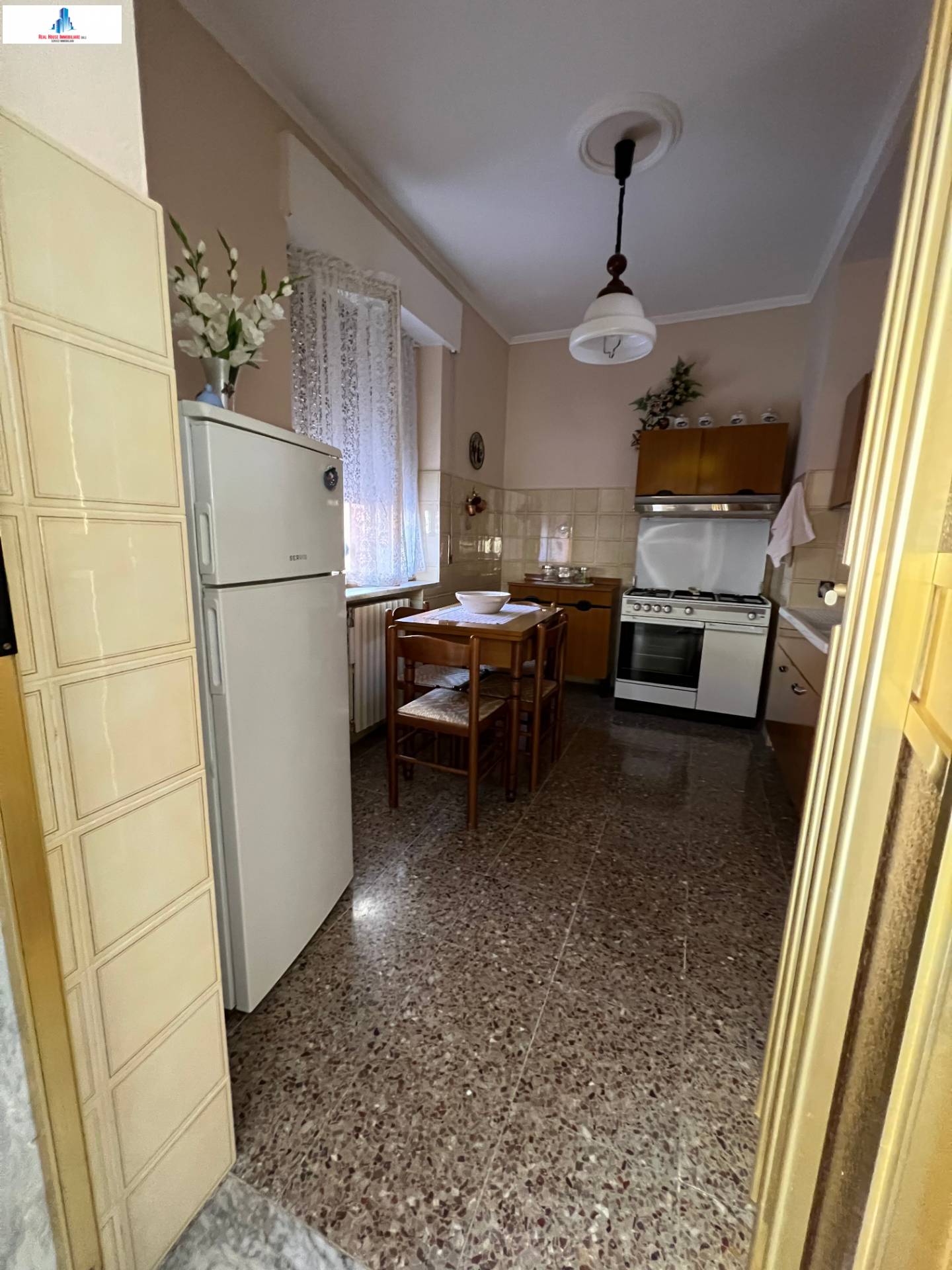 Casa singola in vendita a Ariano Irpino, contrada acquasalza