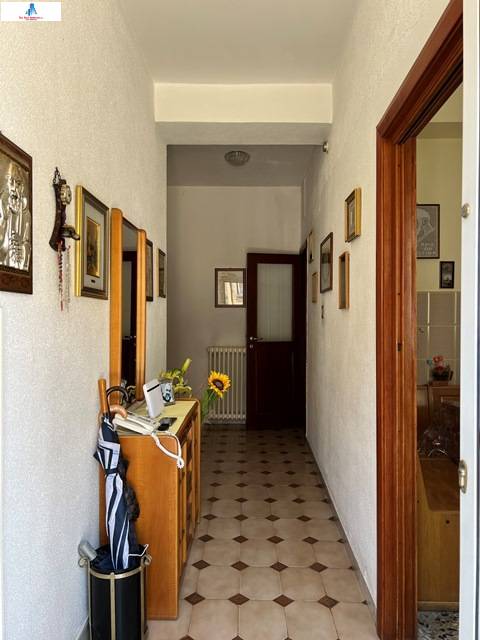 Soluzione Semindipendente in vendita a Ariano Irpino, via intonti