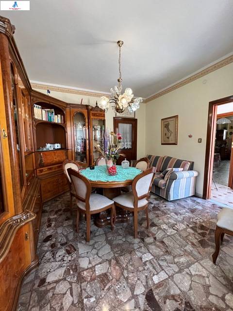 Soluzione Semindipendente in vendita a Ariano Irpino, via intonti