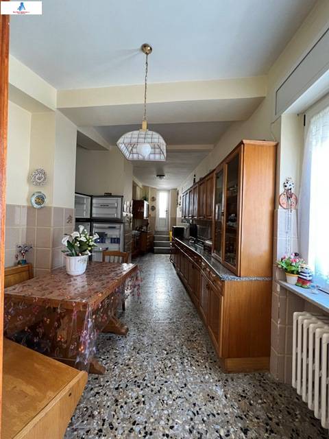 Soluzione Semindipendente in vendita a Ariano Irpino, via intonti