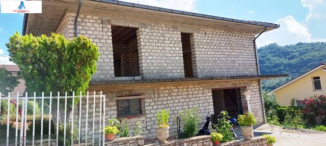 Casa singola in vendita a Ariano Irpino, contrada cerreto
