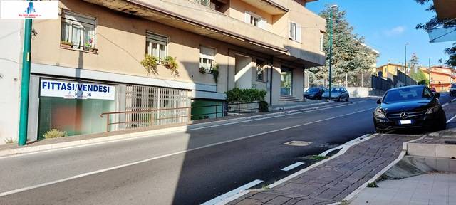 Locale commerciale in vendita a Ariano Irpino, Corso Vittorio Emanuele