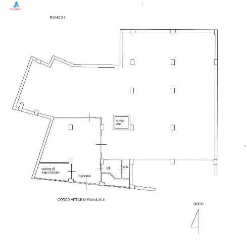 Locale commerciale in vendita a Ariano Irpino, Corso Vittorio Emanuele