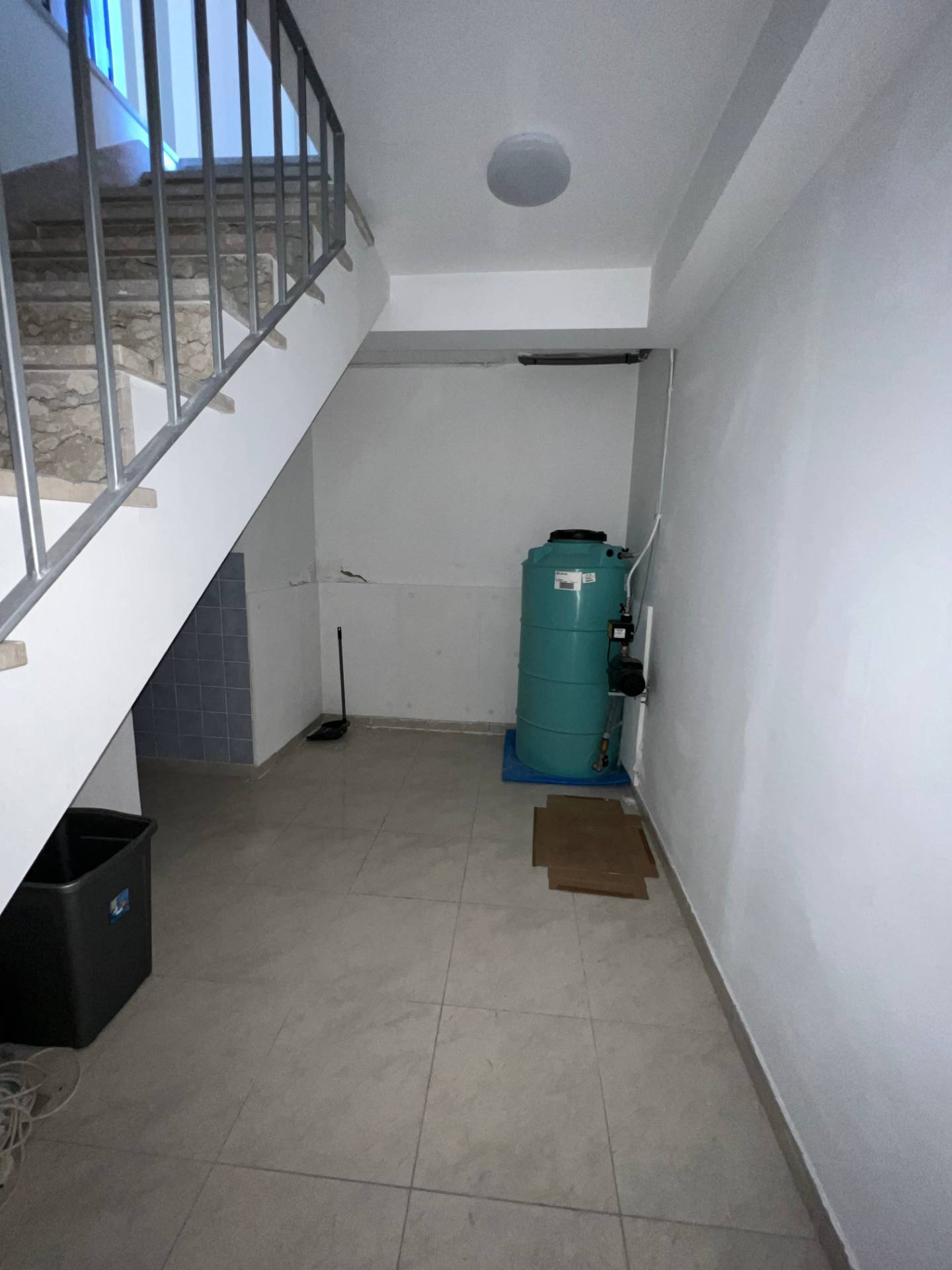 Locale commerciale in affitto a Ariano Irpino, piazza mazzini