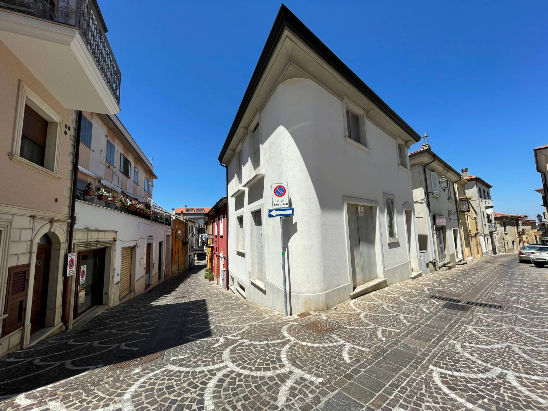 Soluzione Semindipendente in vendita a Ariano Irpino, via umberto I