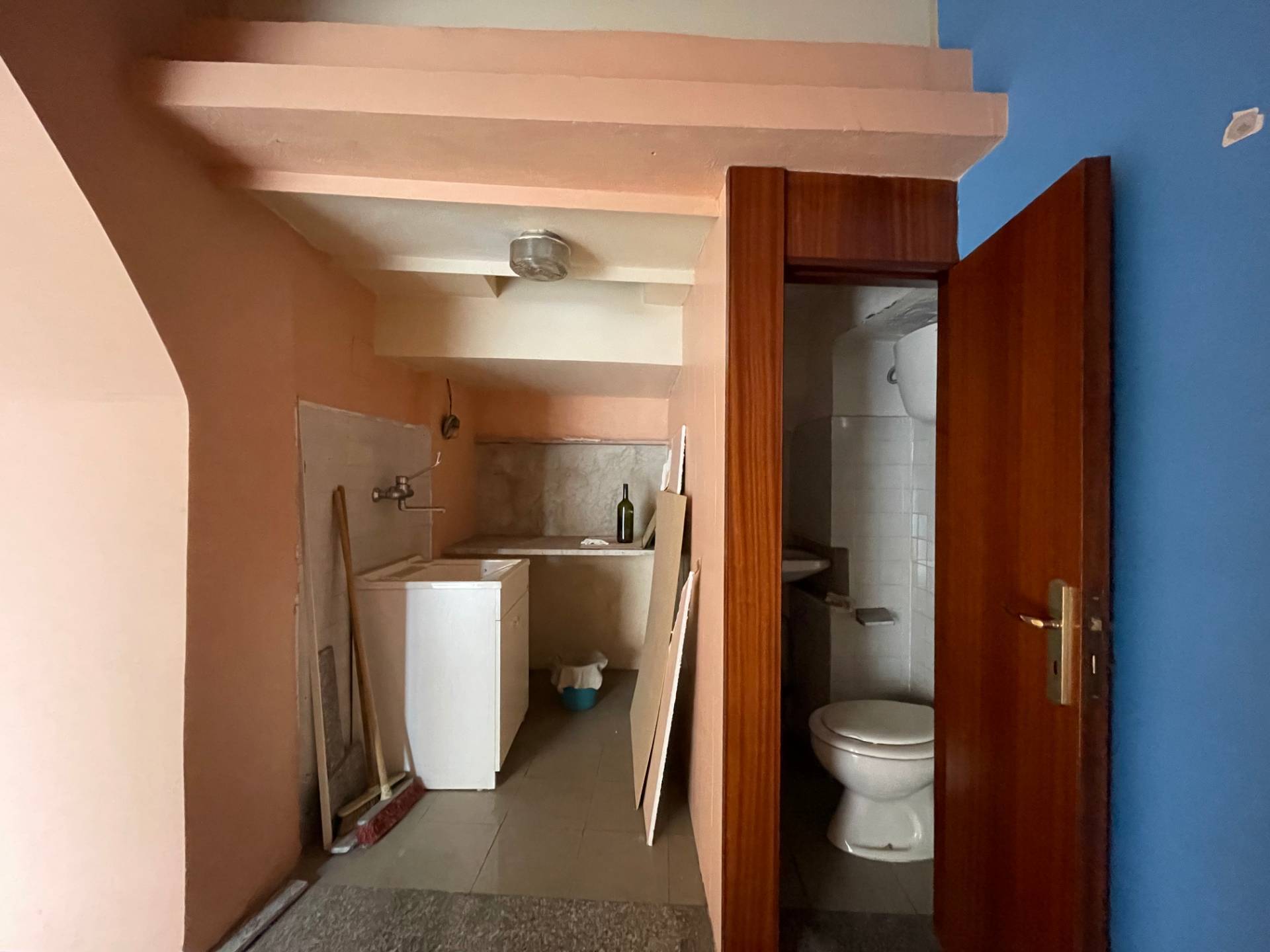 Locale commerciale in affitto a Ariano Irpino, via roma