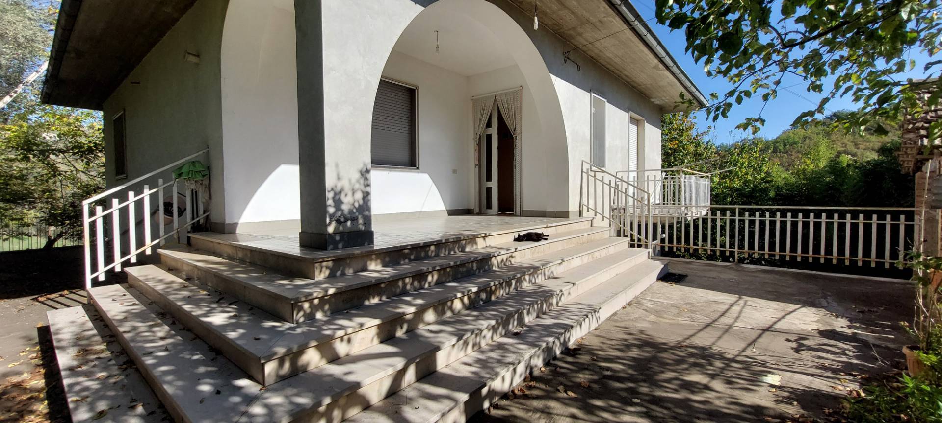 Casa singola in vendita a Ariano Irpino, contrada cardito