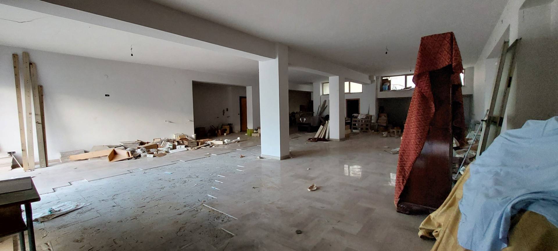 Locale commerciale in vendita a Ariano Irpino, Via S.Antonio