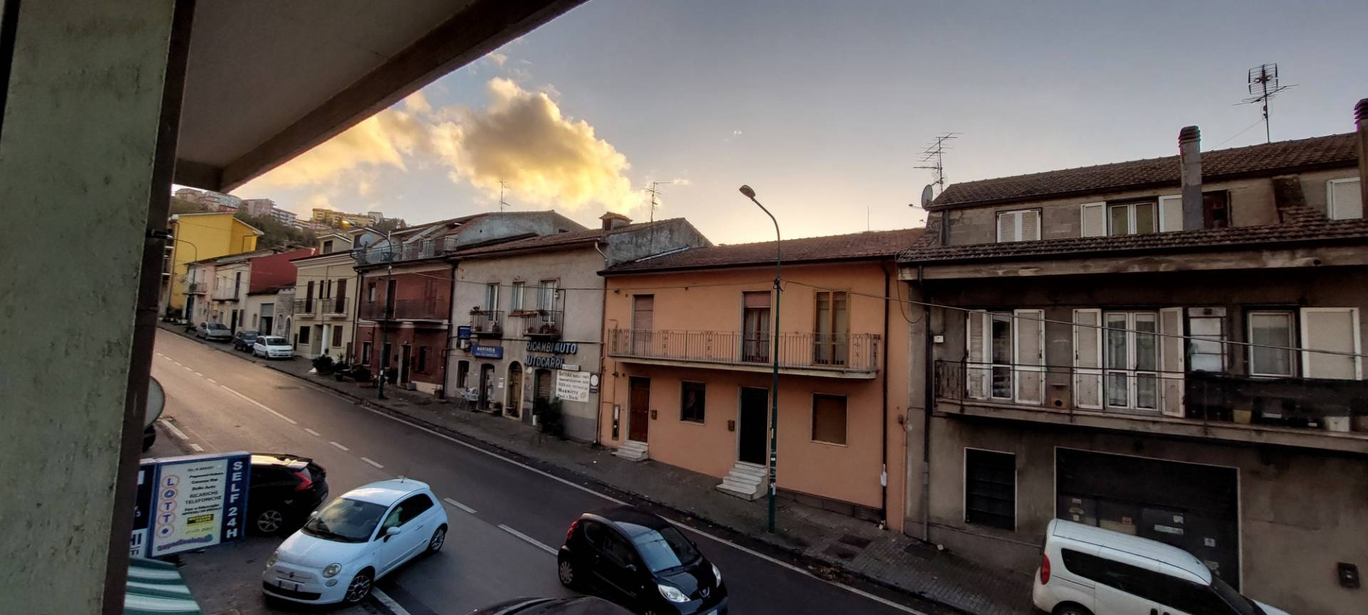 Locale commerciale in vendita a Ariano Irpino, Via S.Antonio