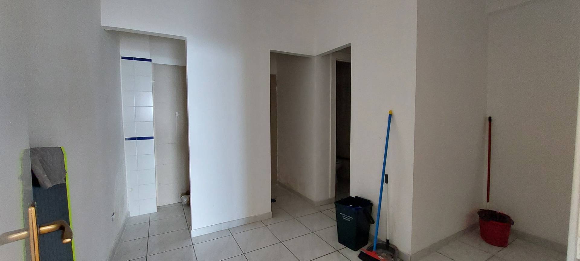 Locale commerciale in vendita a Ariano Irpino, via xxv aprile