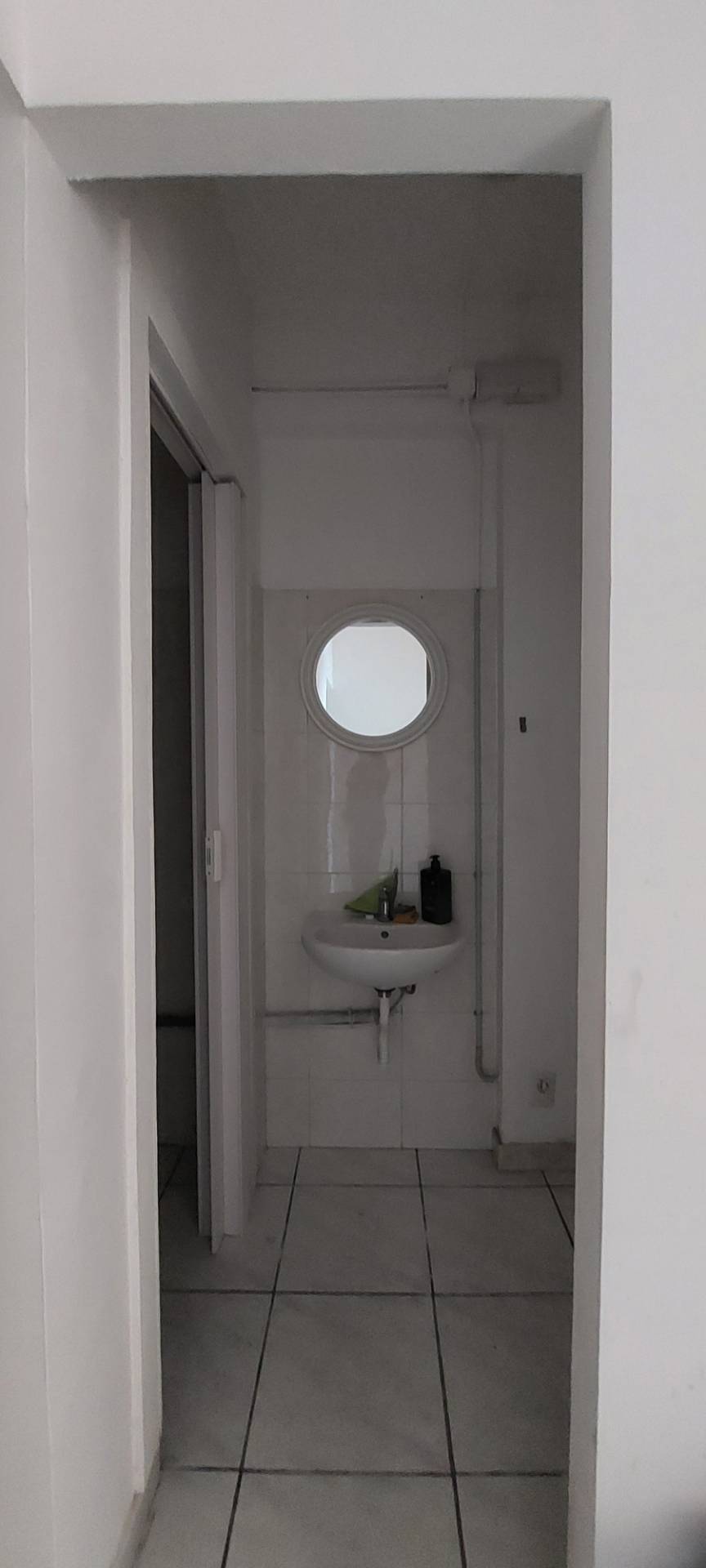 Locale commerciale in vendita a Ariano Irpino, via xxv aprile