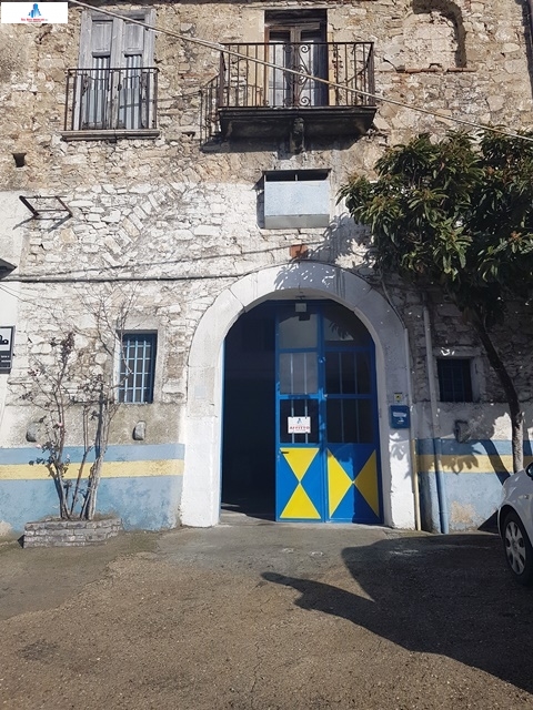 locale artigianale in affitto a Ariano Irpino, contrada turco