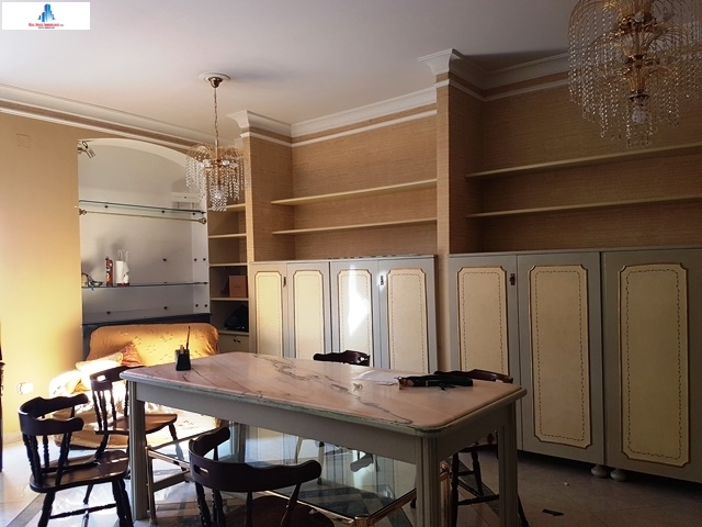 Locale commerciale in affitto a Ariano Irpino, via d'afflitto