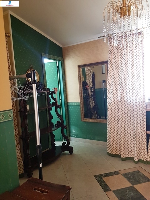 Locale commerciale in affitto a Ariano Irpino, via d'afflitto