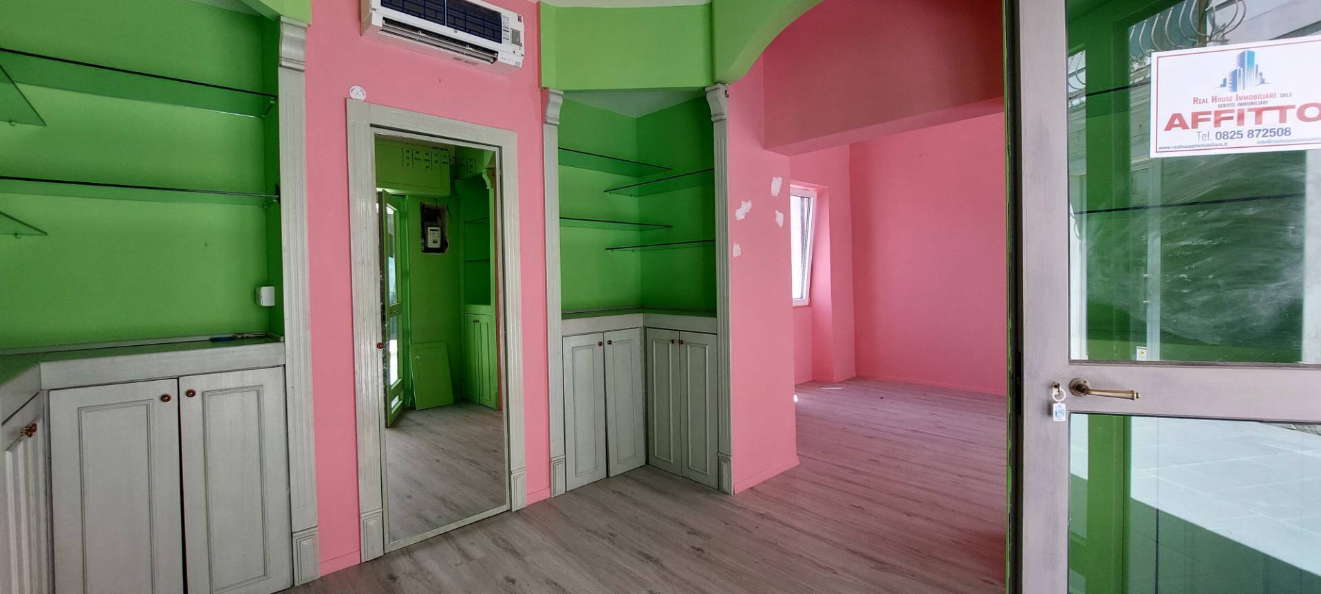 Locale commerciale in affitto a Ariano Irpino, via d'afflitto