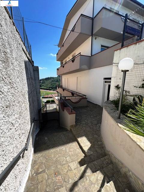 Ufficio in affitto a Ariano Irpino, rione martiri